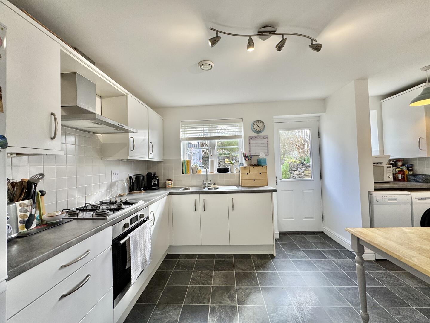 Kew Lastanen, Tinney Drive, Truro